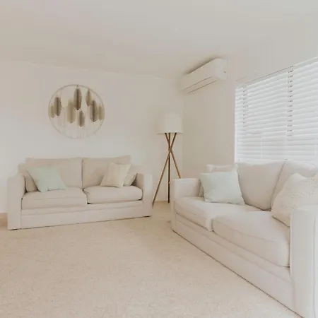 Salty Breeze Beach House Orewa Exterior foto